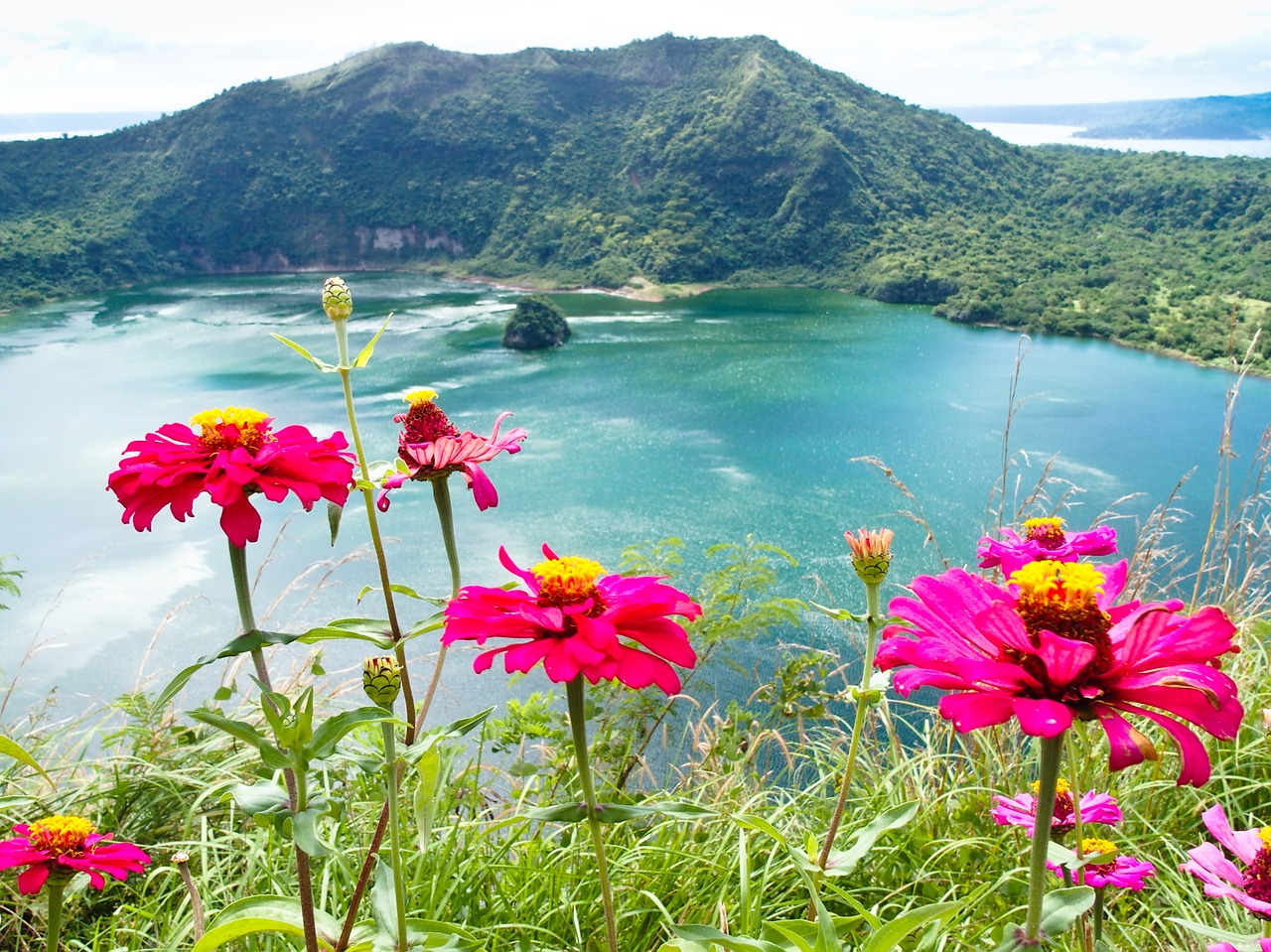 What Month Is Spring Season In The Philippines